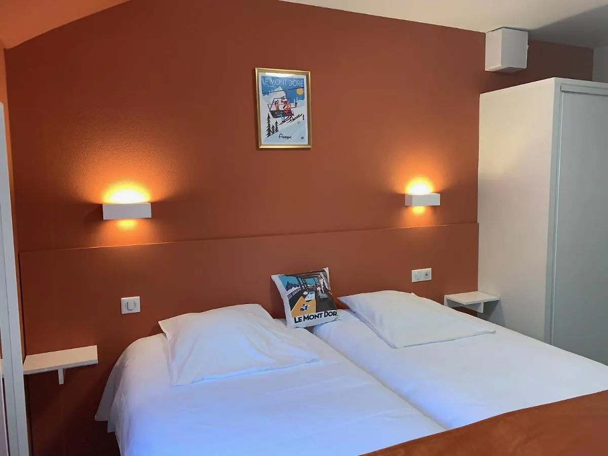 Logis Hotel Le Regis Le Mont-Dore 2*,  France